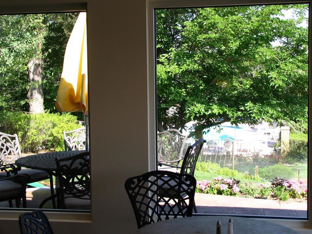 River Terrace Inn Green River Bagian luar foto